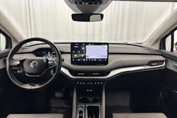 harmaa Skoda Enyaq 2023 kuva 11.