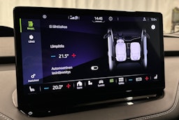 musta Skoda Enyaq 2023 kuva 30.