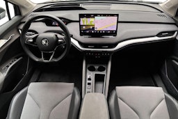 harmaa Skoda Enyaq 2023 kuva 9.