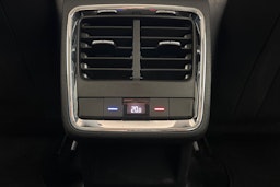 harmaa Skoda Enyaq 2023 kuva 17.