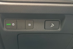 harmaa Skoda Enyaq 2023 kuva 18.