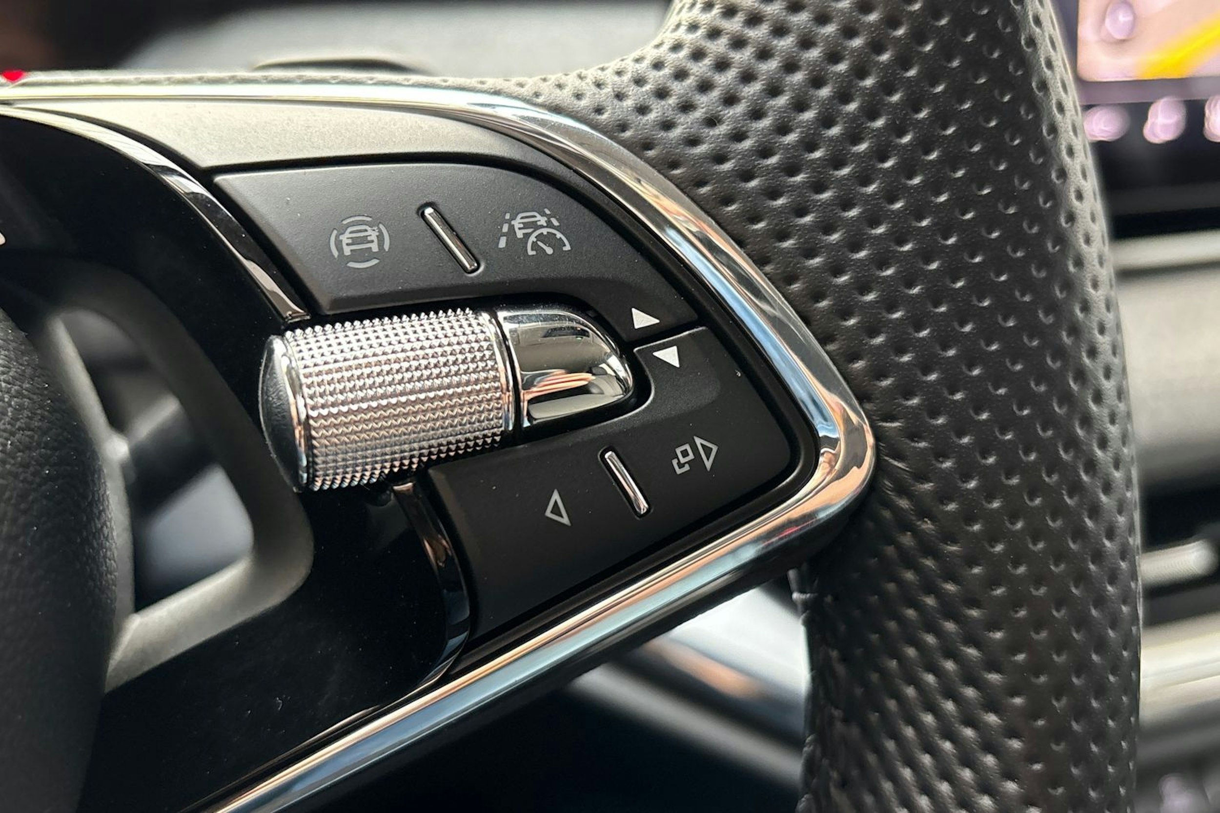 harmaa Skoda Enyaq 2023 kuva 20.