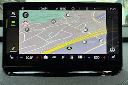 harmaa Skoda Enyaq 2023 kuva 25.