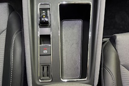 harmaa Skoda Enyaq 2023 kuva 29.