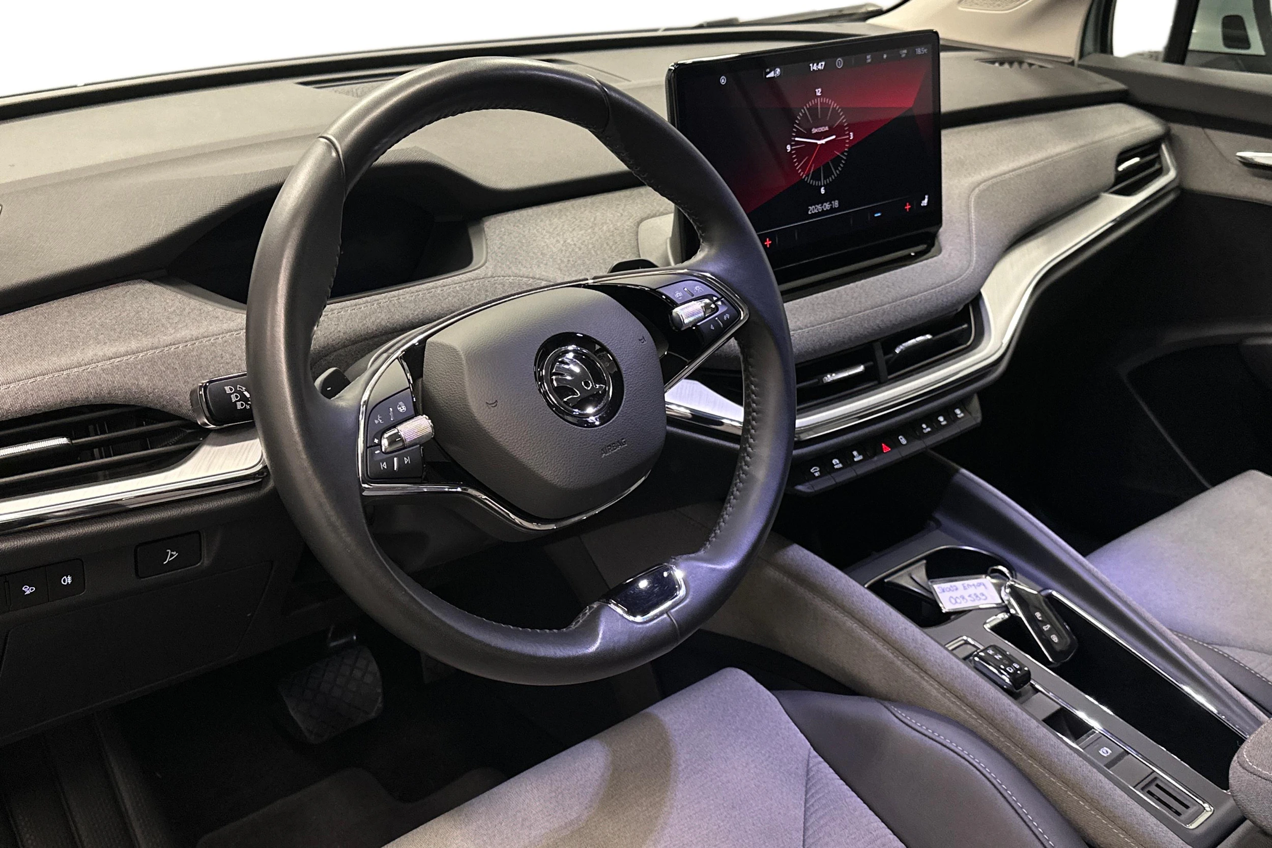 hopea Skoda Enyaq 2023 kuva 8.