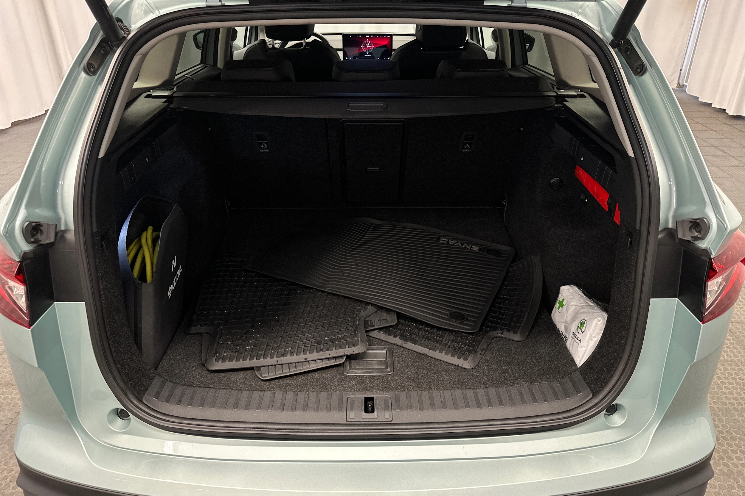 hopea Skoda Enyaq 2023 kuva 38.