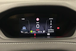 musta Skoda Enyaq 2023 kuva 17.