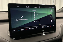 musta Skoda Enyaq 2023 kuva 21.