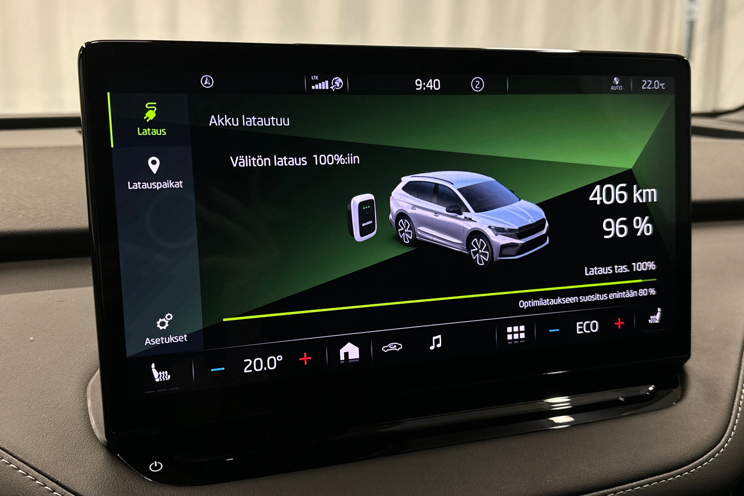 musta Skoda Enyaq 2023 kuva 29.
