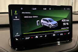 musta Skoda Enyaq 2023 kuva 29.