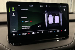 musta Skoda Enyaq 2023 kuva 32.