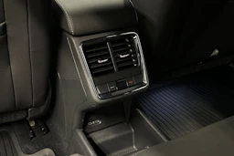 musta Skoda Enyaq 2023 kuva 39.