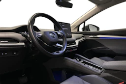 harmaa Skoda Enyaq 2023 kuva 8.