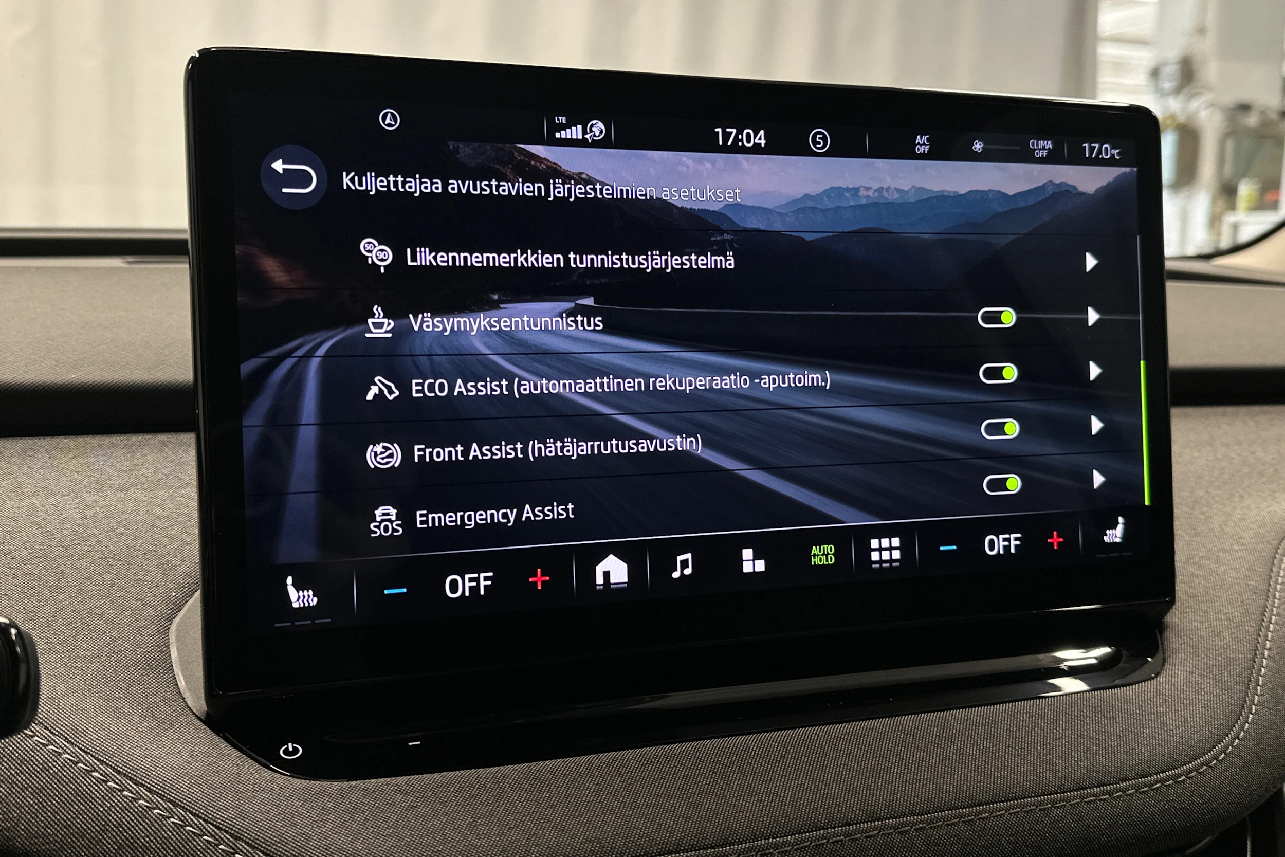 harmaa Skoda Enyaq 2023 kuva 25.