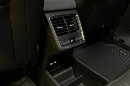 harmaa Skoda Enyaq 2023 kuva 34.