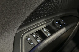 harmaa Skoda Enyaq 2023 kuva 38.