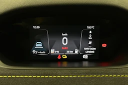 valkoinen Skoda Enyaq 2023 kuva 13.