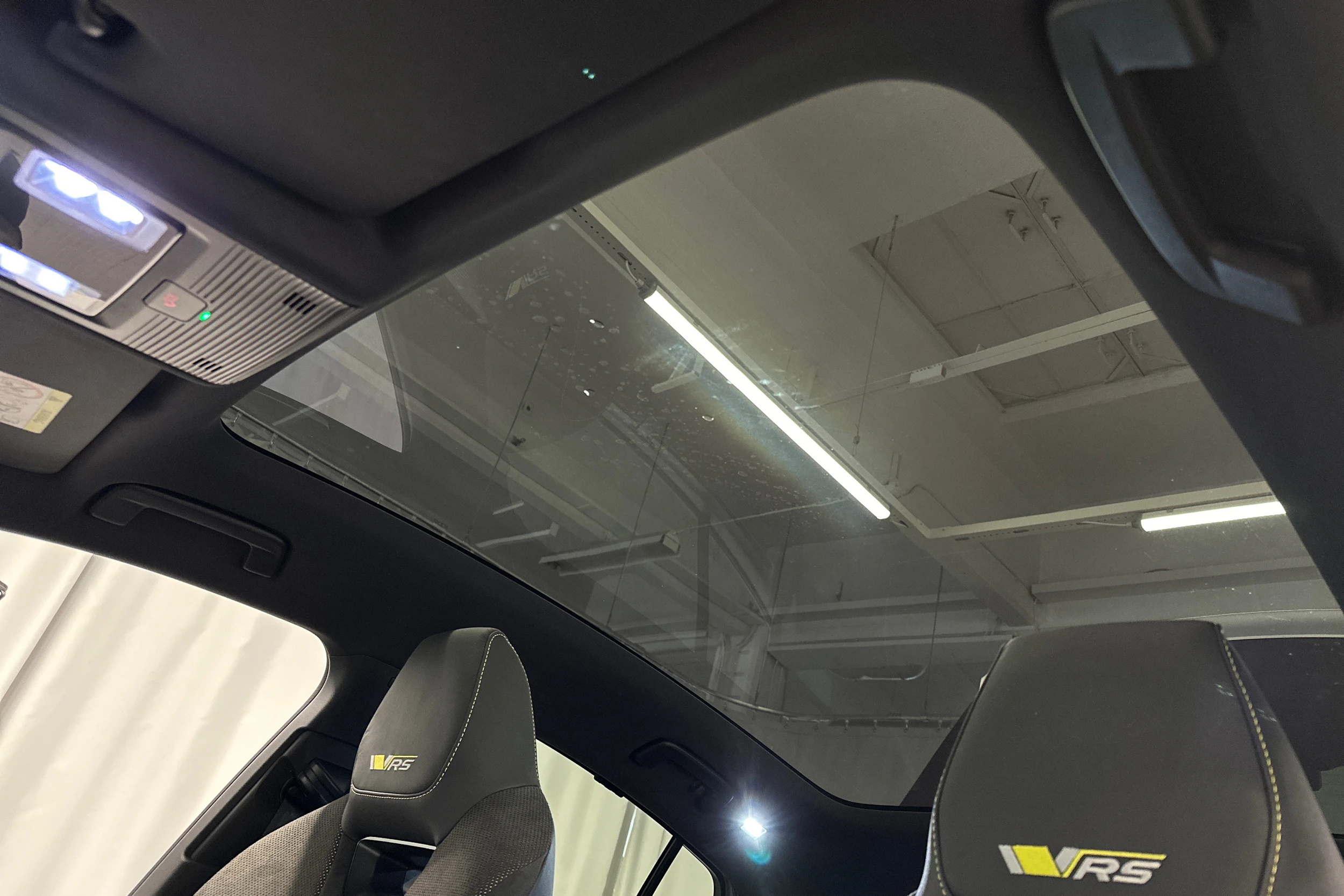 hopea Skoda Enyaq 2023 kuva 33.