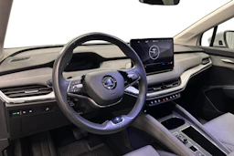 valkoinen Skoda Enyaq 2023 kuva 6.