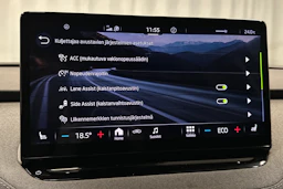 valkoinen Skoda Enyaq 2023 kuva 26.