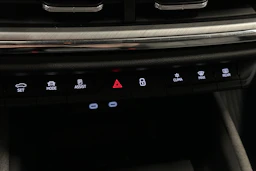 valkoinen Skoda Enyaq 2023 kuva 35.