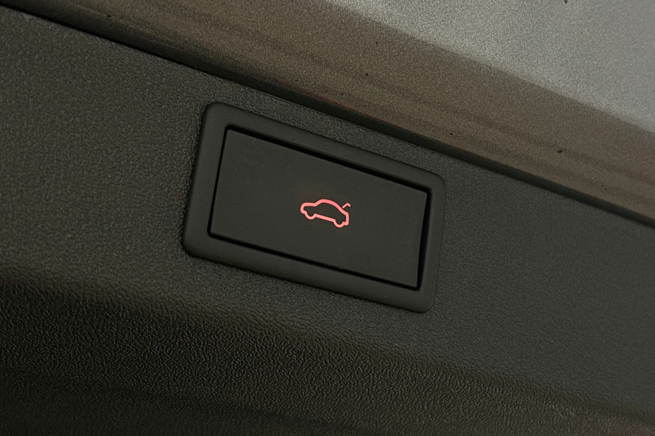 harmaa Skoda Enyaq 2023 kuva 15.