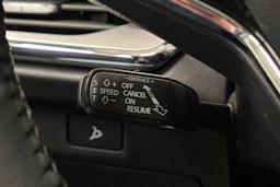 harmaa Skoda Enyaq 2023 kuva 21.