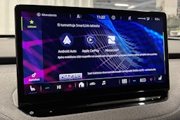 harmaa Skoda Enyaq 2023 kuva 26.