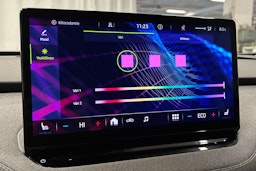 harmaa Skoda Enyaq 2023 kuva 28.