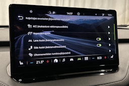 musta Skoda Enyaq 2023 kuva 25.