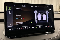 musta Skoda Enyaq 2023 kuva 28.