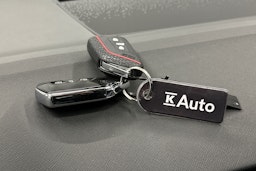 musta Skoda Enyaq 2023 kuva 35.