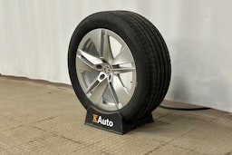 harmaa Skoda Enyaq 2023 kuva 13.