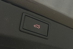 harmaa Skoda Enyaq 2023 kuva 15.