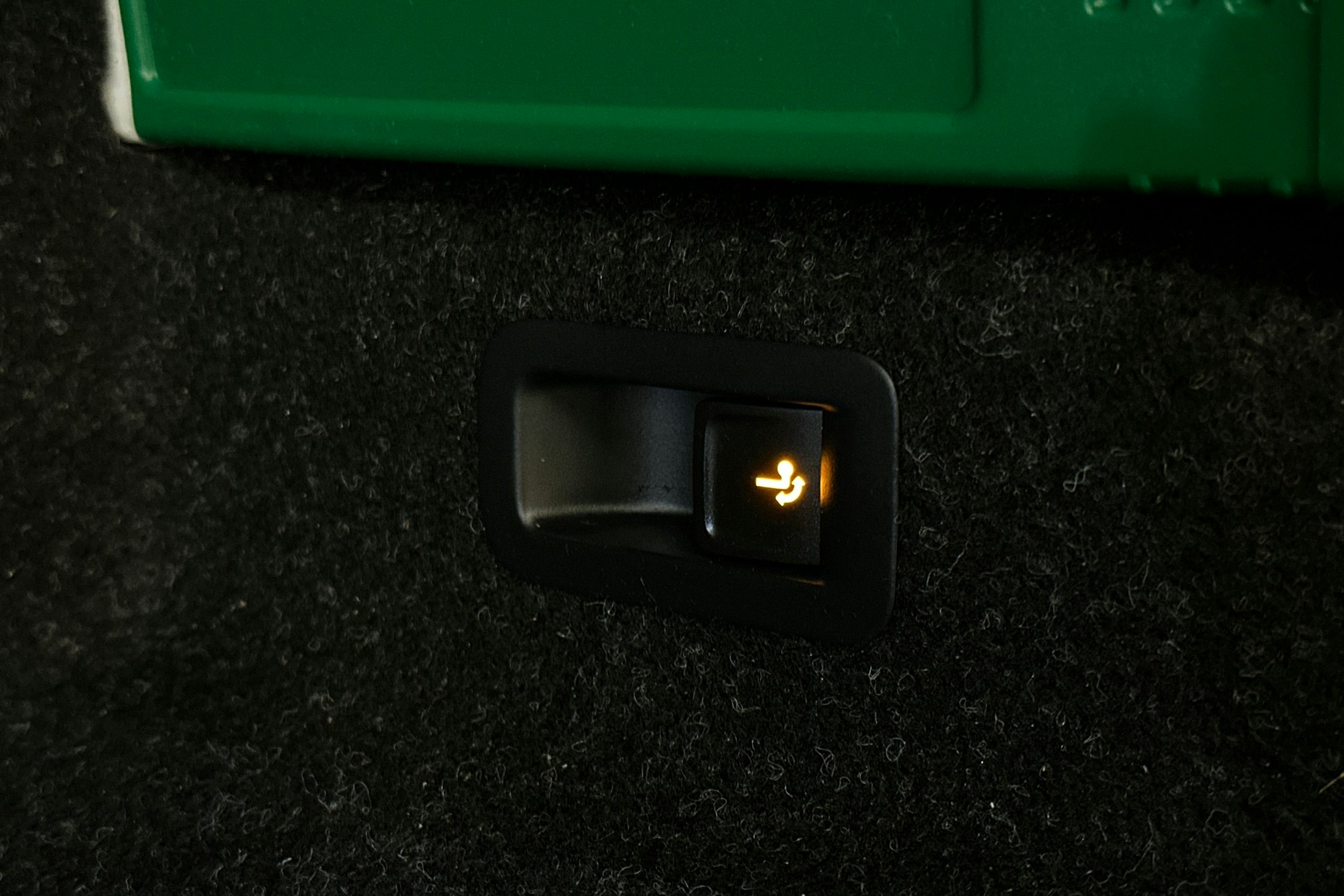 harmaa Skoda Enyaq 2023 kuva 16.