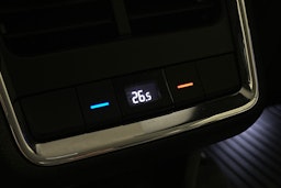 harmaa Skoda Enyaq 2023 kuva 17.