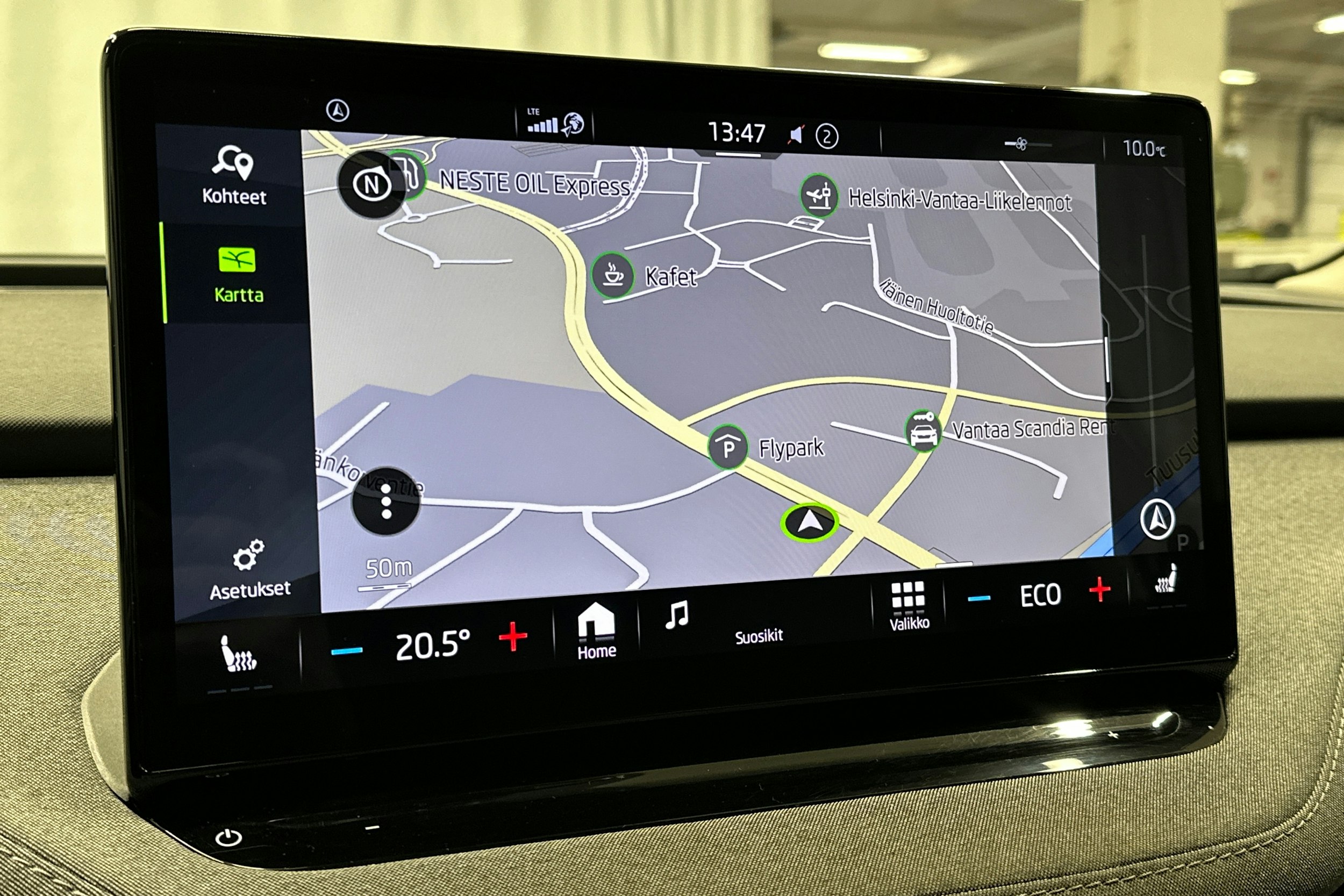 harmaa Skoda Enyaq 2023 kuva 24.