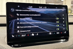 harmaa Skoda Enyaq 2023 kuva 26.