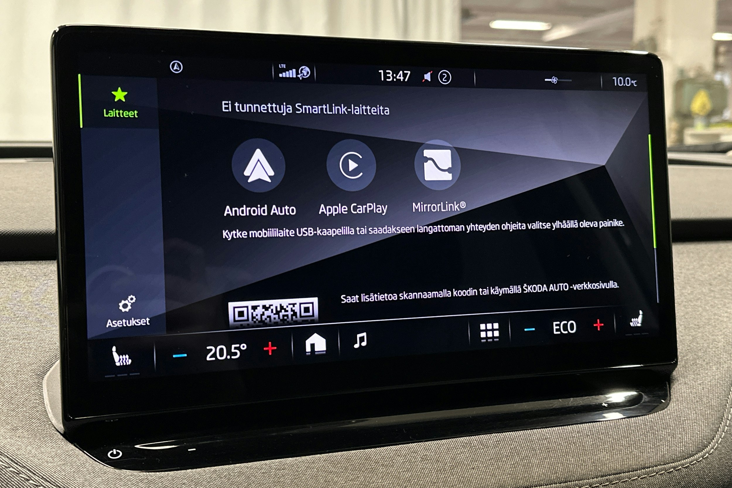 harmaa Skoda Enyaq 2023 kuva 27.