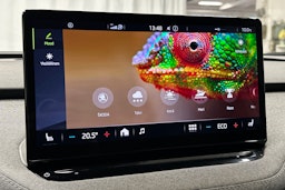 harmaa Skoda Enyaq 2023 kuva 29.