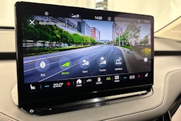 musta Skoda Enyaq 2023 kuva 28.