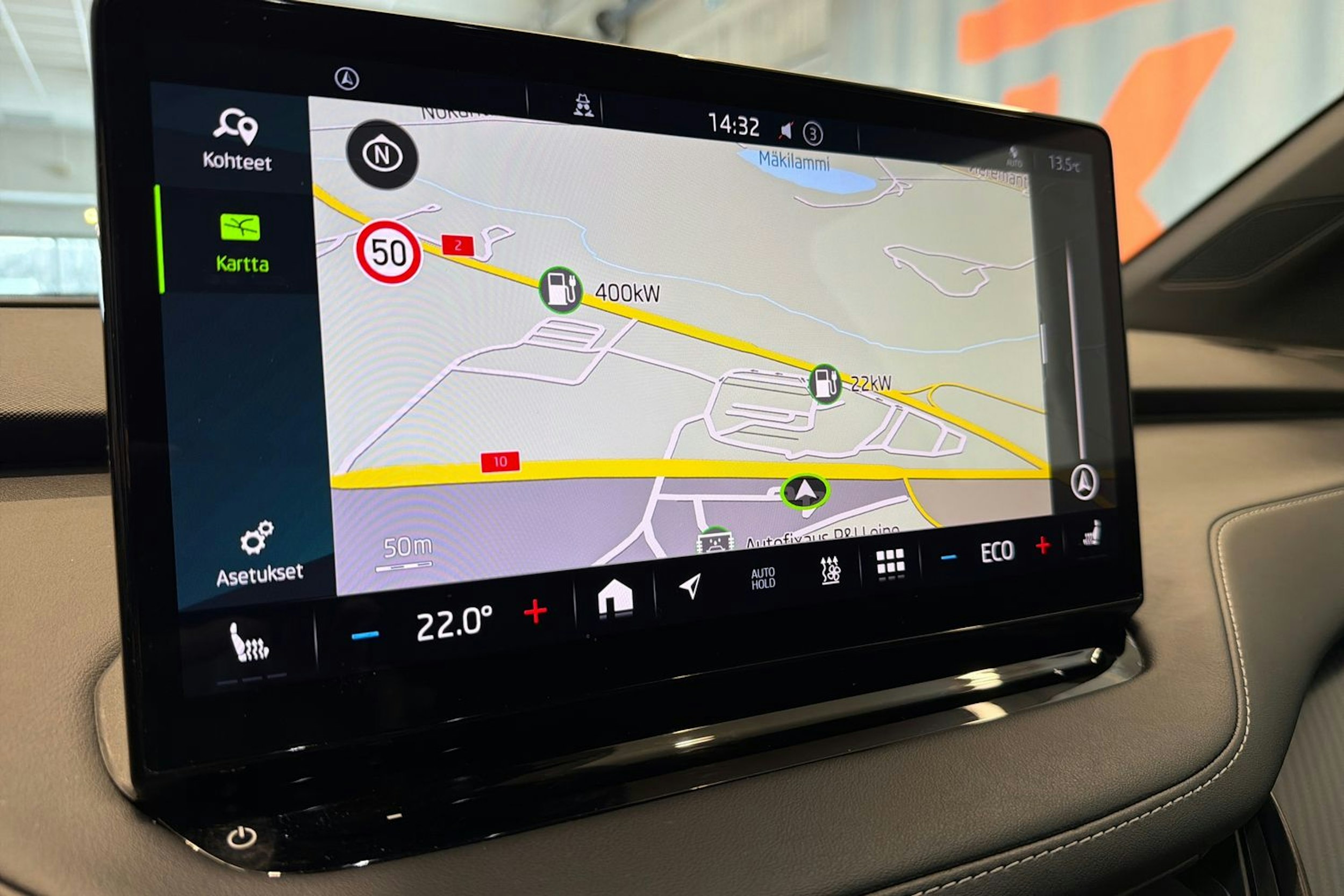 Harmaa Skoda Enyaq 2023 kuva 26.