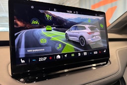 Harmaa Skoda Enyaq 2023 kuva 28.