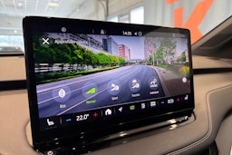 Harmaa Skoda Enyaq 2023 kuva 30.