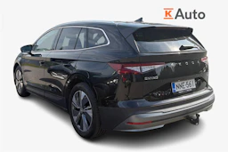 musta Skoda Enyaq 2023 kuva 2.