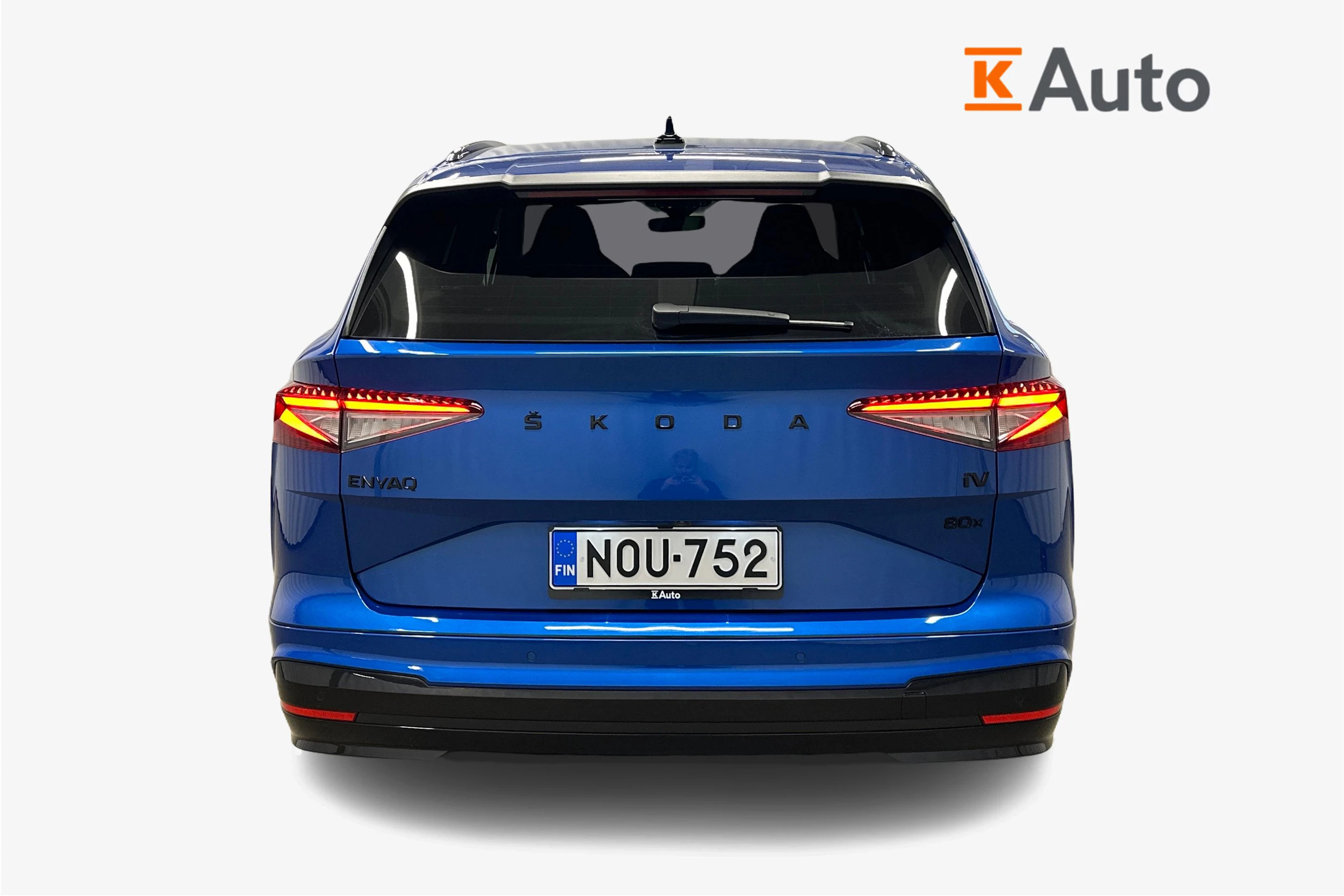 sininen Skoda Enyaq 2023 kuva 3.