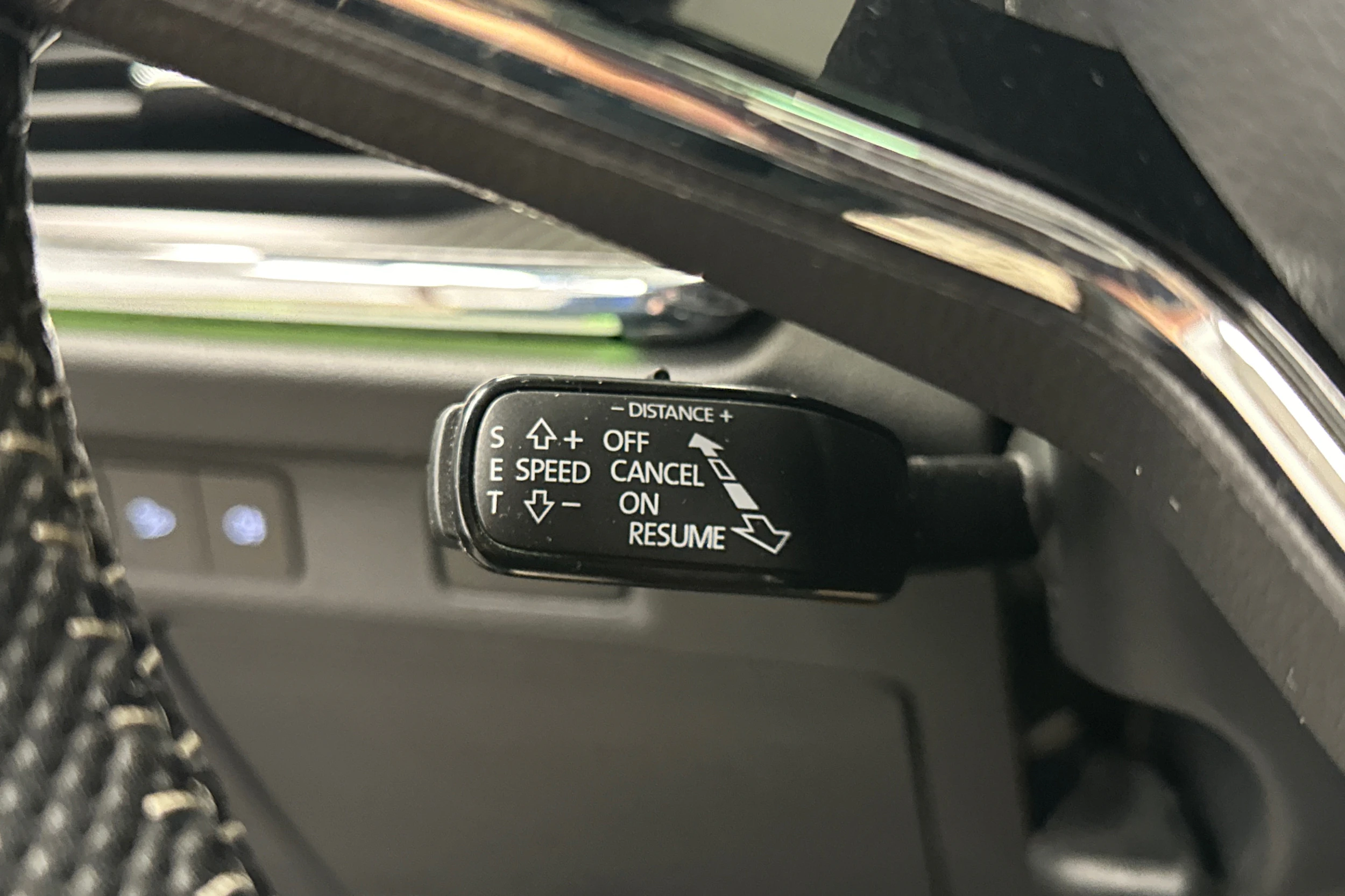 sininen Skoda Enyaq 2023 kuva 13.