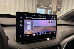 sininen Skoda Enyaq 2023 kuva 17.