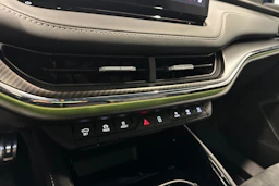 sininen Skoda Enyaq 2023 kuva 25.