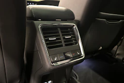 sininen Skoda Enyaq 2023 kuva 31.